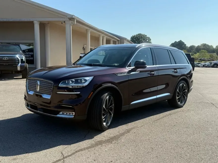 2023 Lincoln Aviator Reserve photo 1