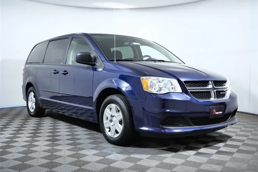 2012 Dodge Grand Caravan SE photo 1