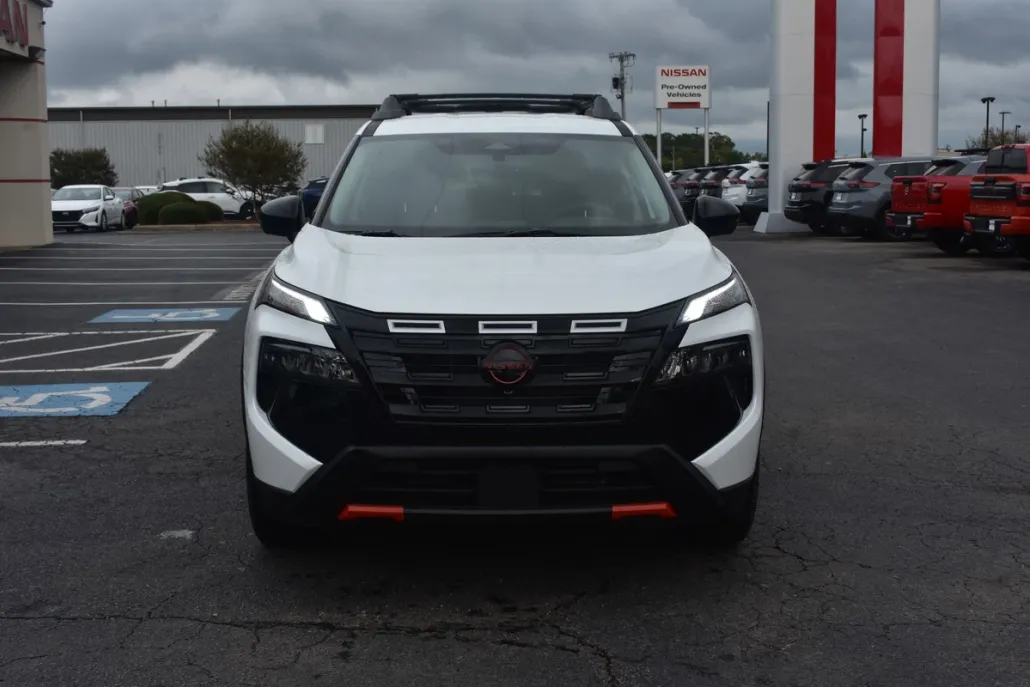 2026 Nissan Rogue SV photo 1