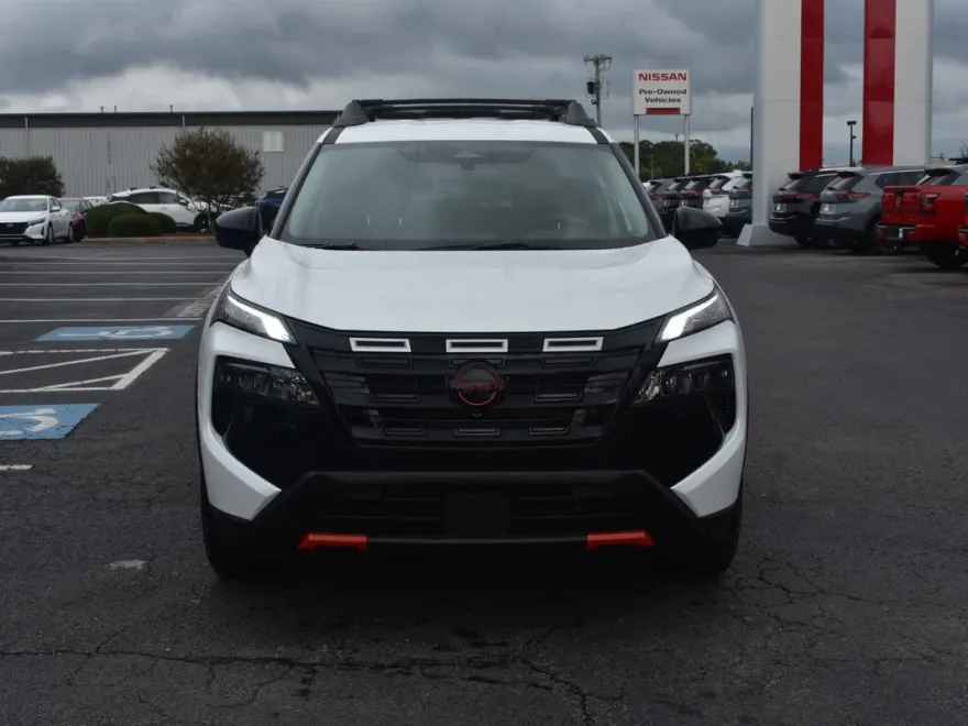 2026 Nissan Rogue SV photo 1