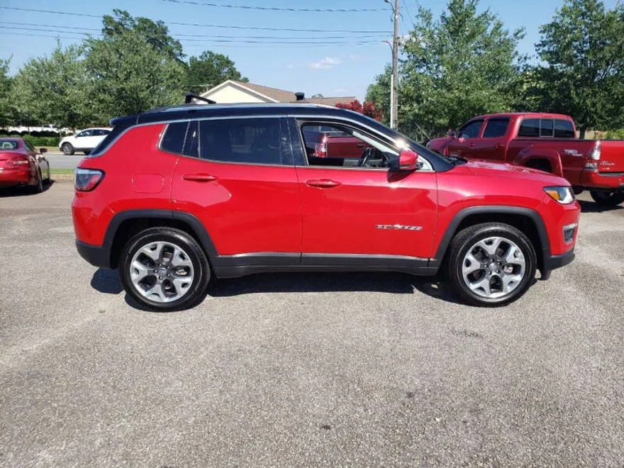 2018 Jeep Compass Limited photo 1