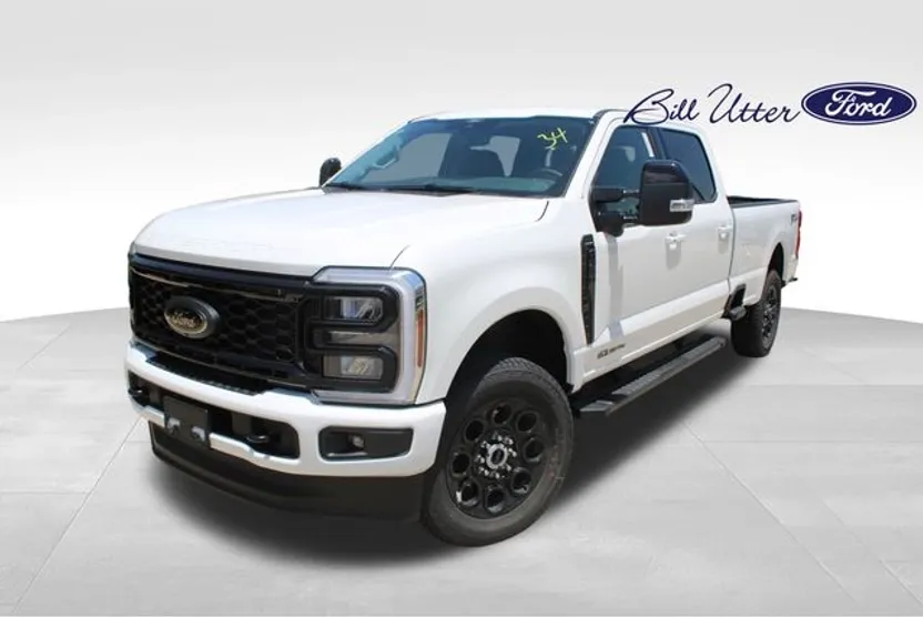 2025 Ford F-350 photo 1