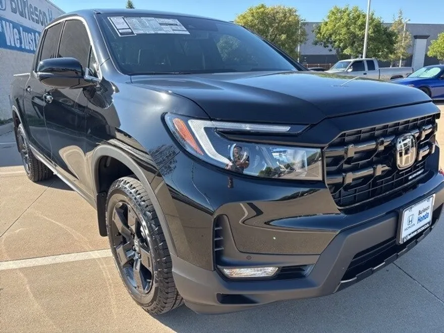 2026 Honda Ridgeline Black Edition photo 1