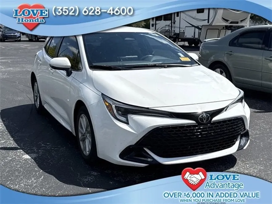 2025 Toyota Corolla SE photo 1