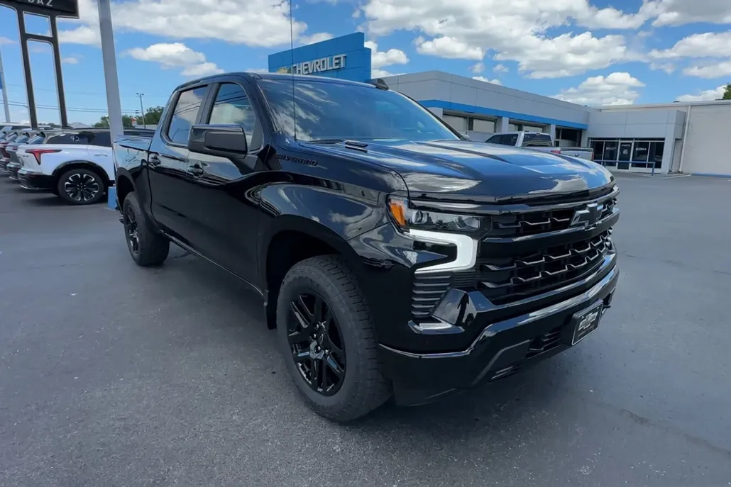 2025 Chevrolet Silverado 1500 RST photo 1