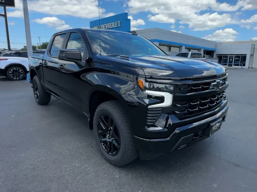 2025 Chevrolet Silverado 1500 RST photo 1