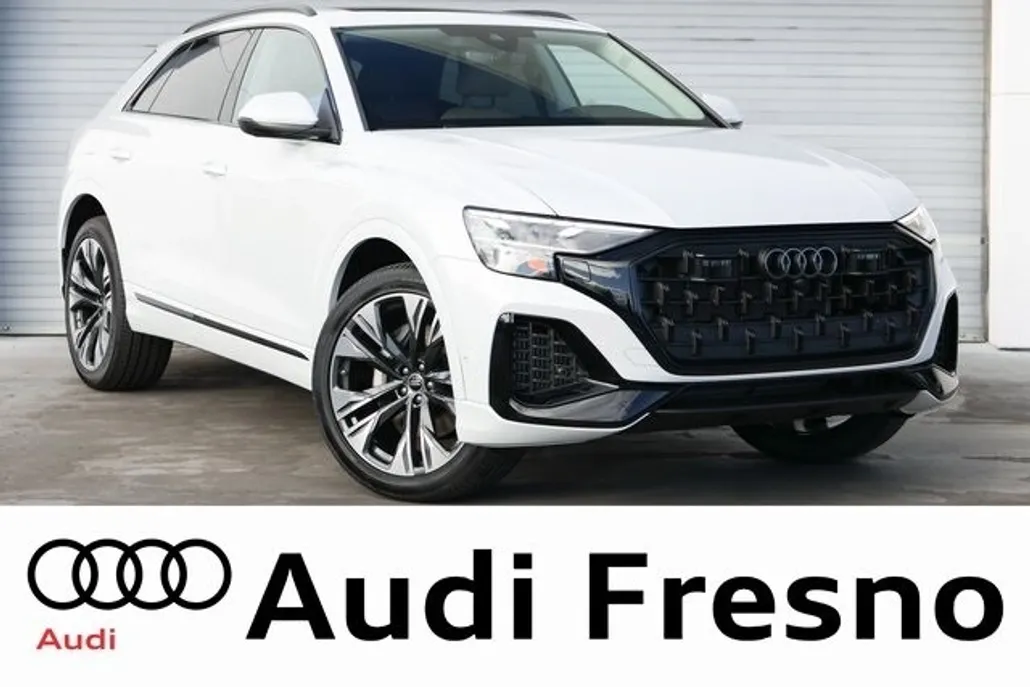 2025 Audi Q8 55 Premium Plus photo 1