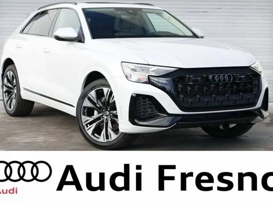 2025 Audi Q8 55 Premium Plus photo 1