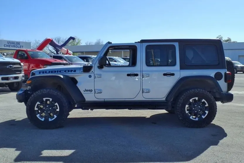 2024 Jeep Wrangler 4xe Rubicon photo 1