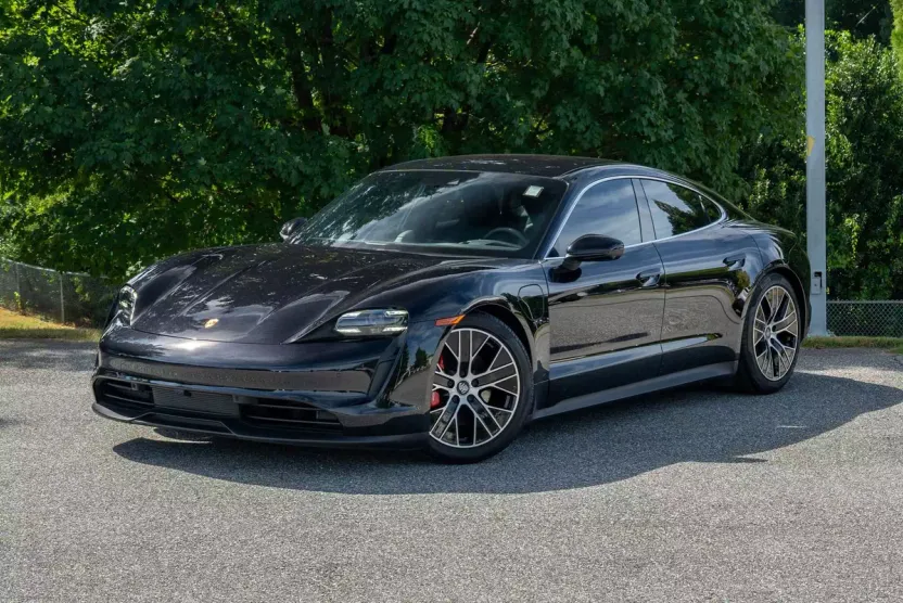 2024 Porsche Taycan 4S photo 1