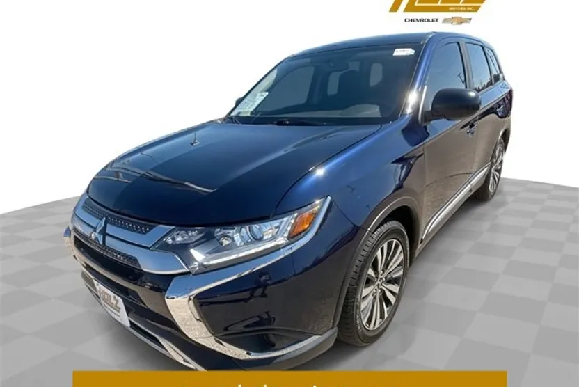 2020 Mitsubishi Outlander ES photo 1