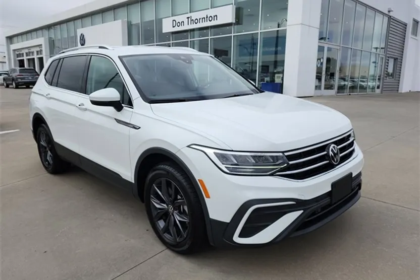 2024 Volkswagen Tiguan SE Wolfsburg Edition photo 1