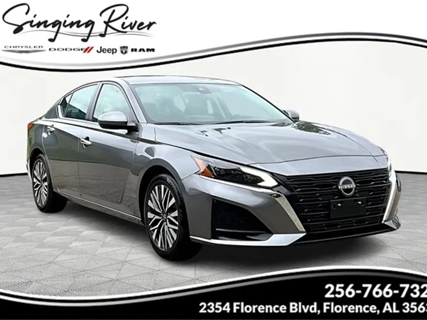2023 Nissan Altima 2.5 SV photo 1