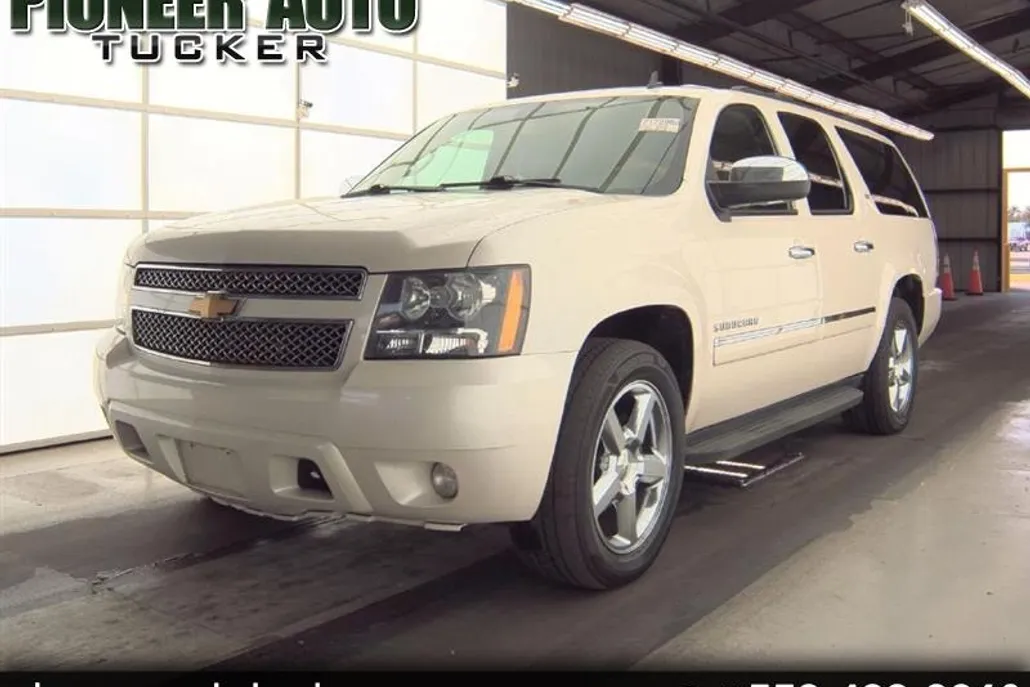 2014 Chevrolet Suburban LTZ 1500 photo 1