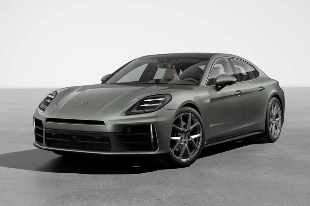 2026 Porsche Panamera 4 photo 1