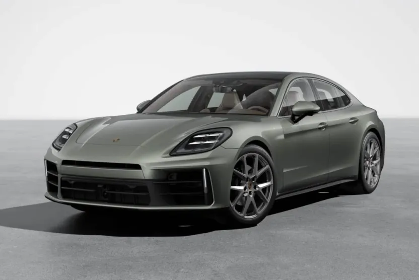 2026 Porsche Panamera 4 photo 1