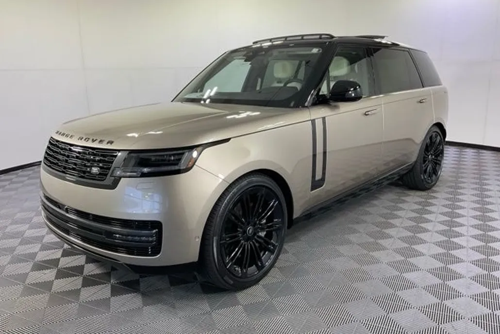2025 Land Rover Range Rover SE photo 1