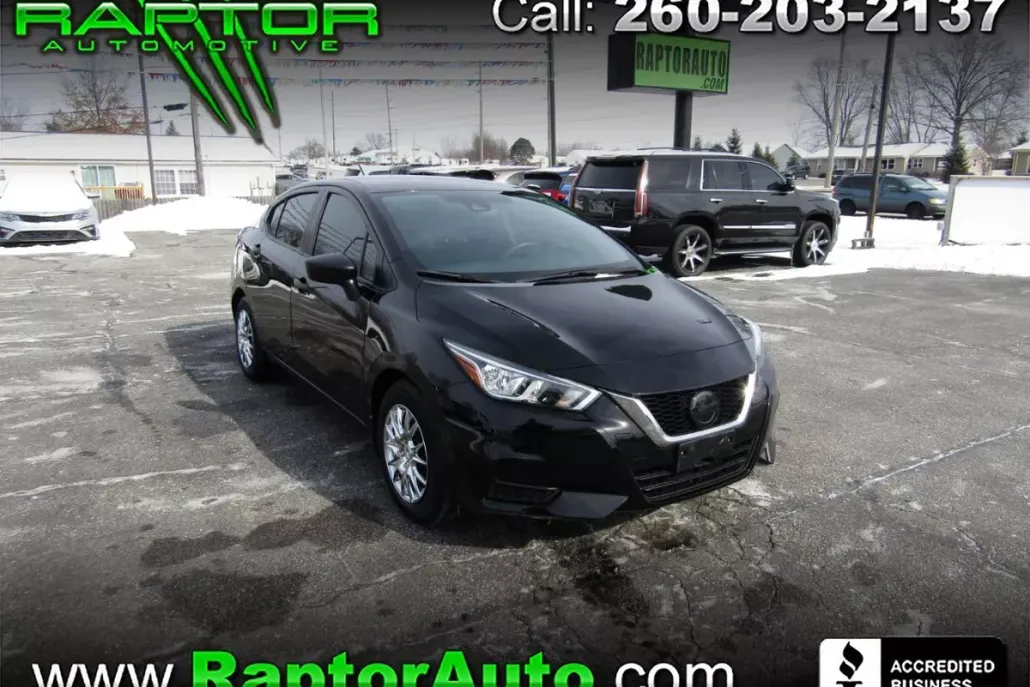 2021 Nissan Versa S photo 1