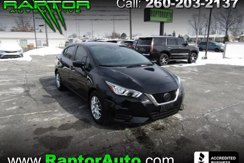 2021 Nissan Versa S photo 1