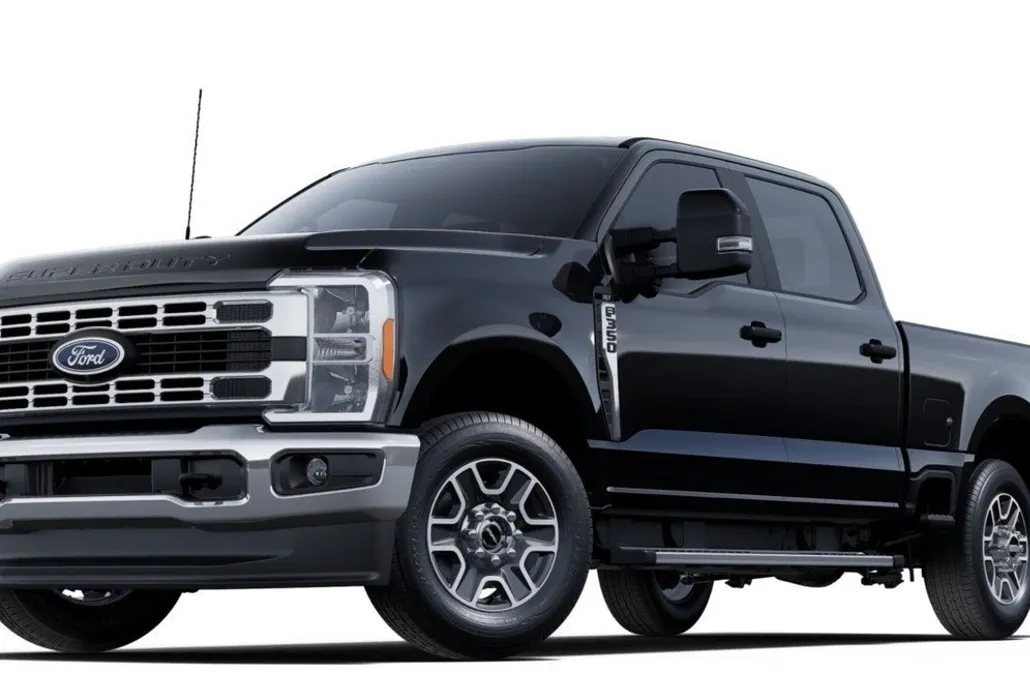 2025 Ford F-350 XLT photo 1
