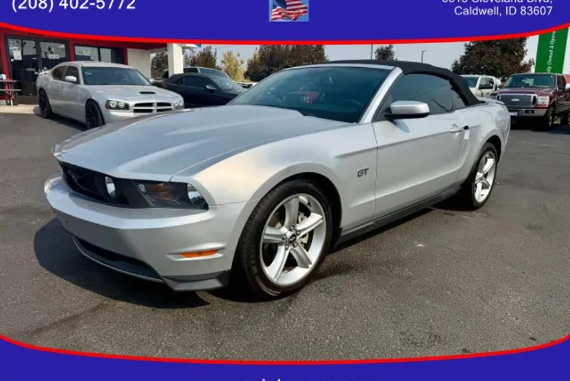 2010 Ford Mustang GT Premium Convertible photo 1