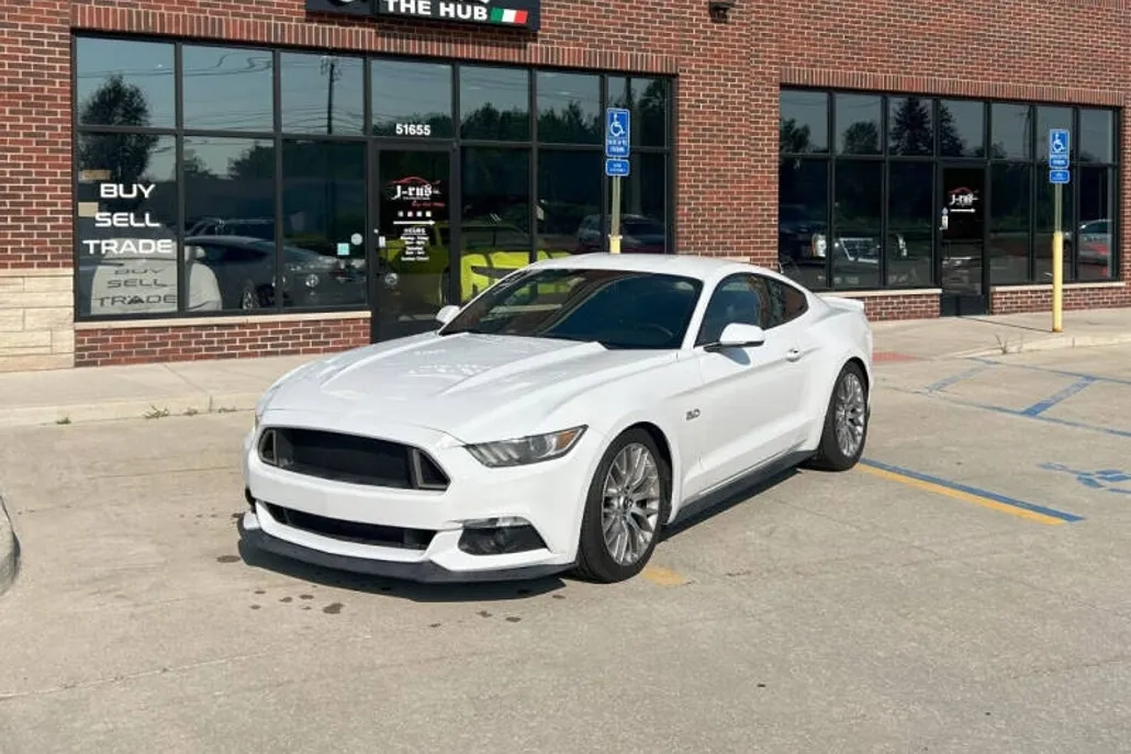 2016 Ford Mustang GT Premium photo 1