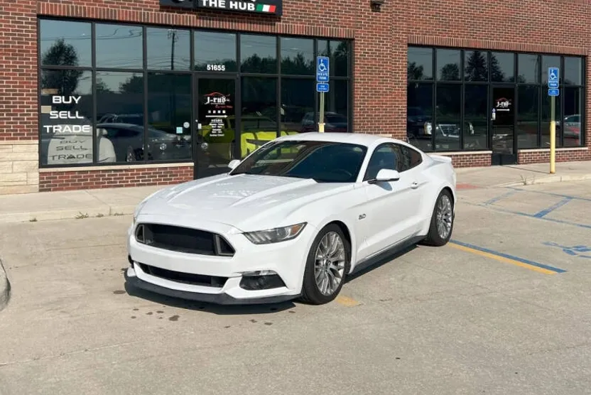 2016 Ford Mustang GT Premium photo 1