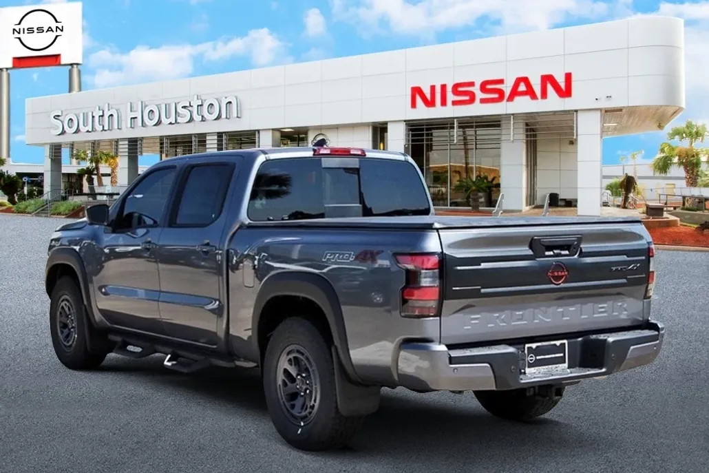 2026 Nissan Frontier SV photo 1