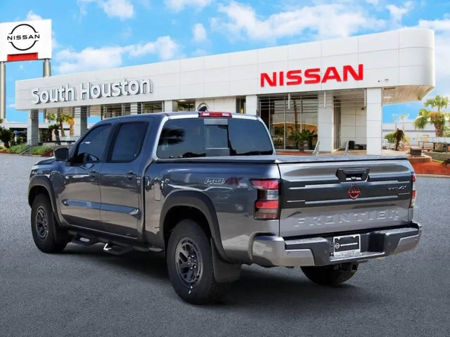 2026 Nissan Frontier SV photo 1