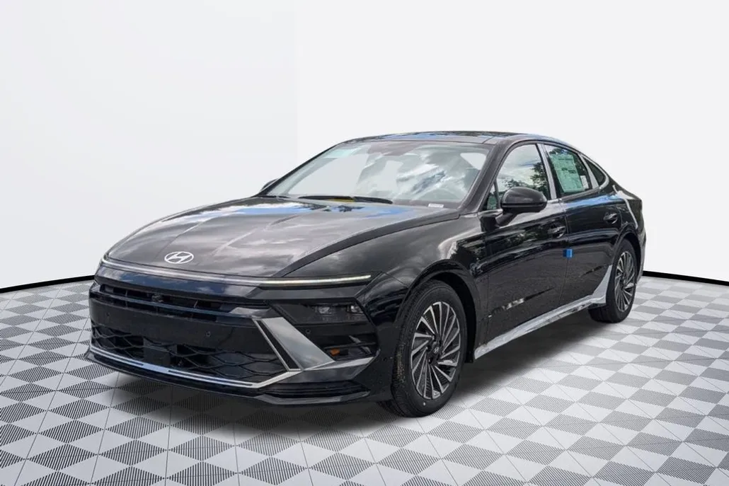 2025 Hyundai Sonata Hybrid Limited photo 1