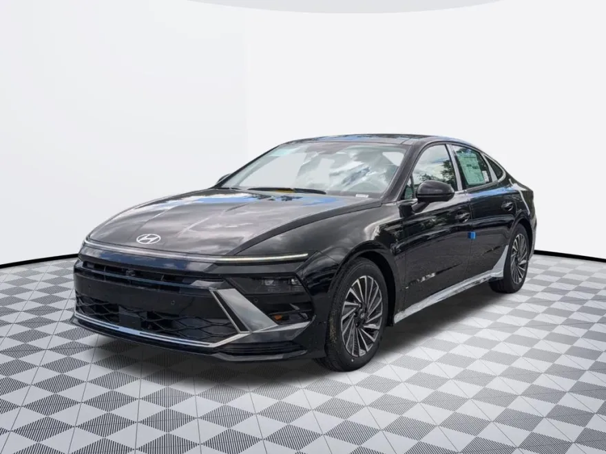 2025 Hyundai Sonata Hybrid Limited photo 1