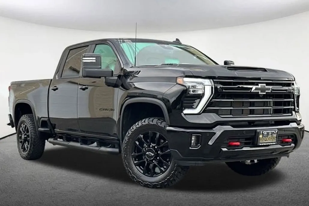 2025 Chevrolet Silverado 2500HD LT photo 1