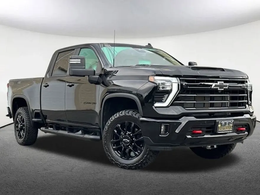 2025 Chevrolet Silverado 2500HD LT photo 1
