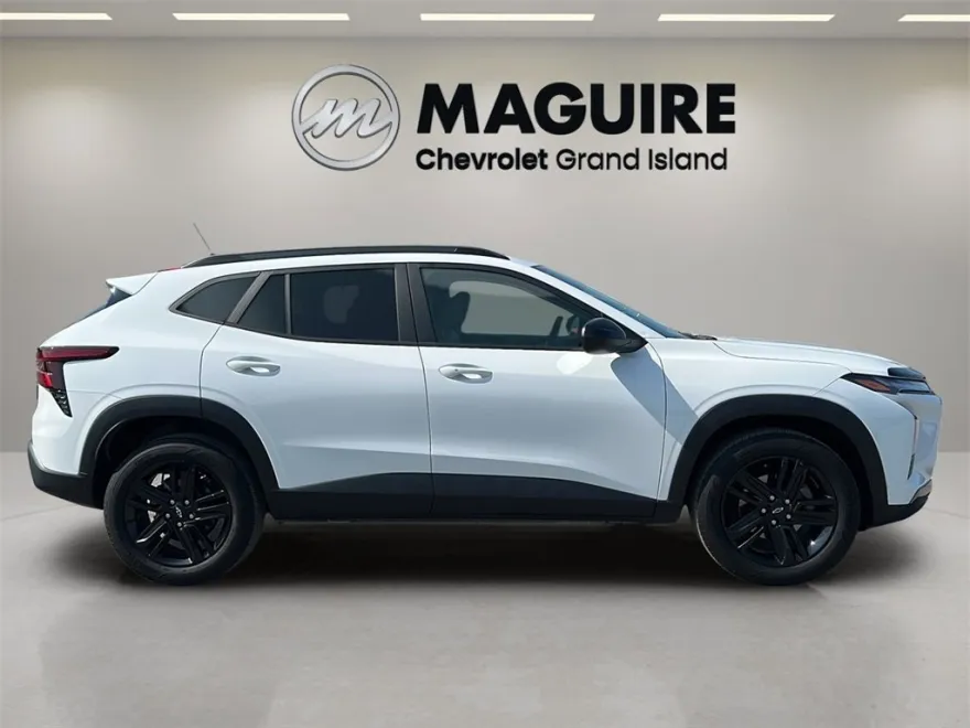2024 Chevrolet Trax ACTIV photo 1