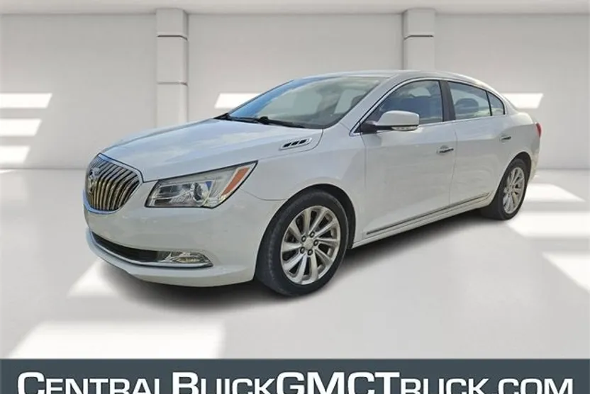 2016 Buick LaCrosse Leather photo 1