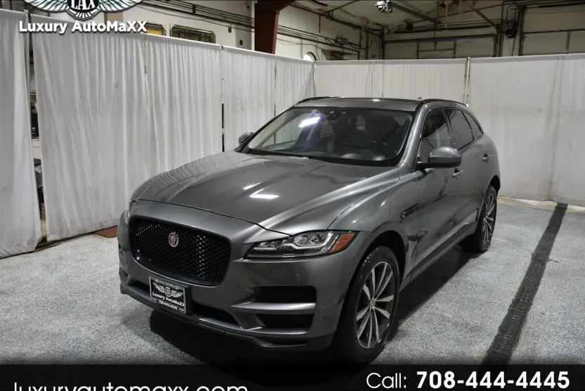 2018 Jaguar F-PACE Prestige photo 1