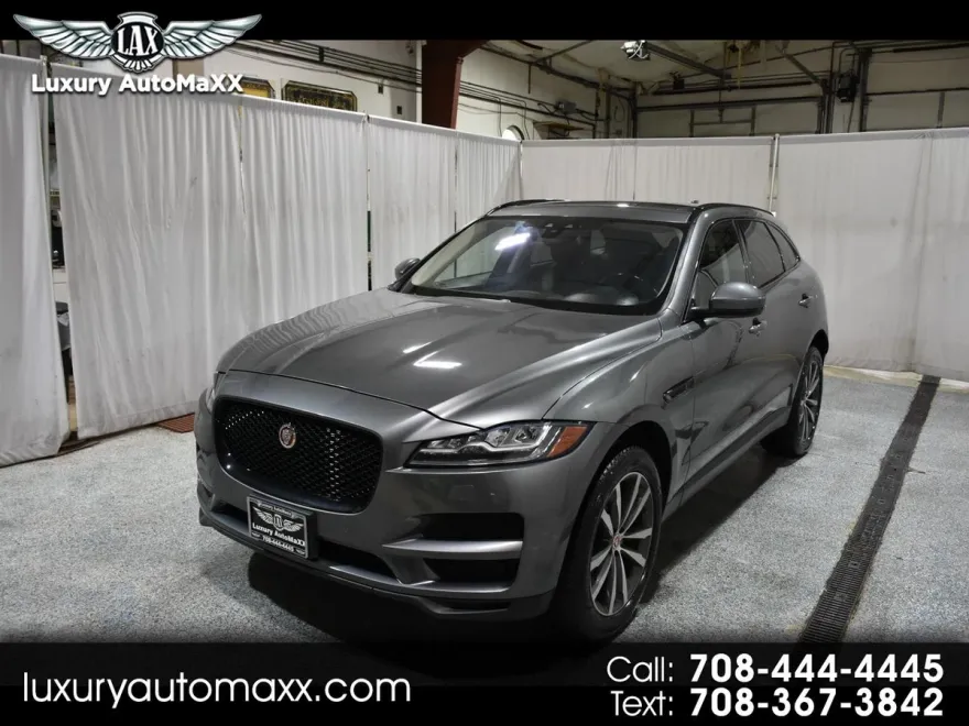 2018 Jaguar F-PACE Prestige photo 1