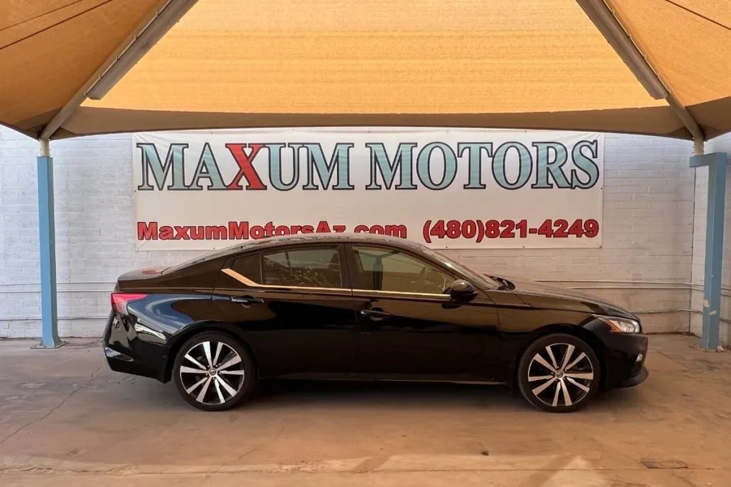 2020 Nissan Altima 2.5 SR photo 1