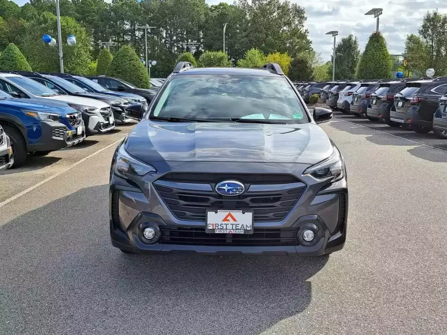 2023 Subaru Outback Premium photo 1