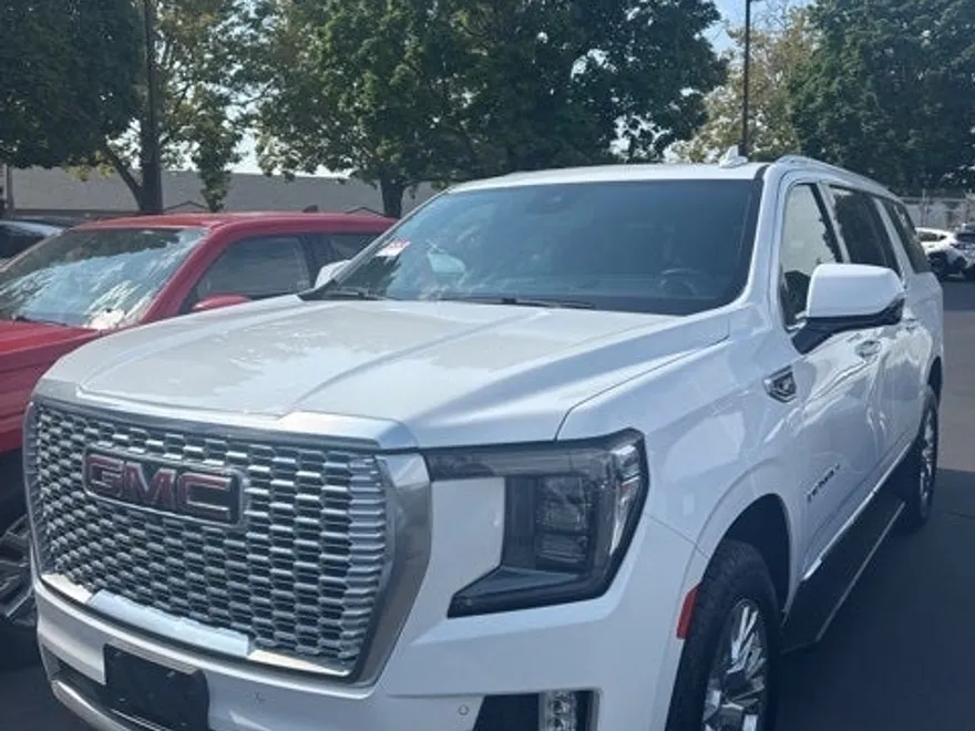 2024 Gmc Yukon XL Denali photo 1