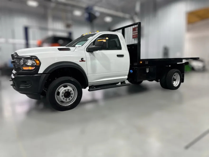 2024 Ram 5500 Tradesman photo 1