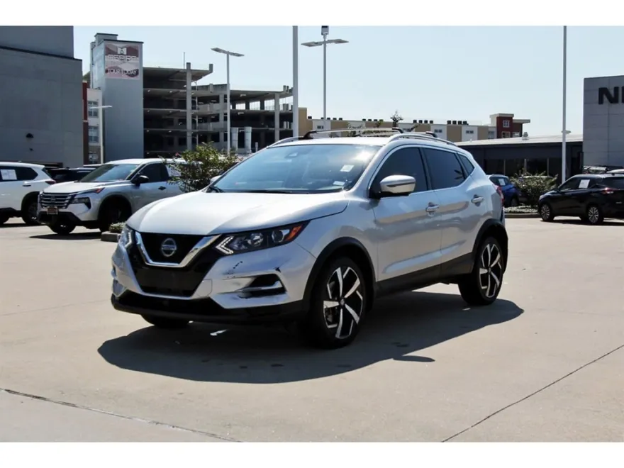 2022 Nissan Rogue Sport SL photo 1