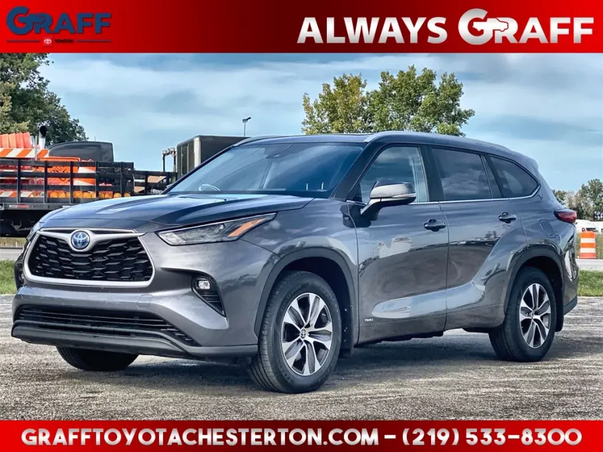 2023 Toyota Highlander Hybrid XLE photo 1