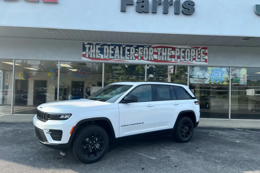2025 Jeep Grand Cherokee Altitude X photo 1