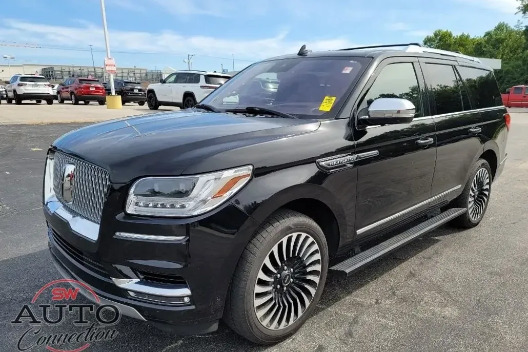 2020 Lincoln Navigator Black Label photo 1