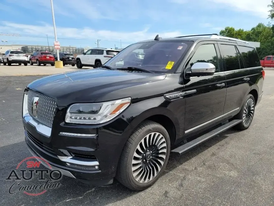 2020 Lincoln Navigator Black Label photo 1