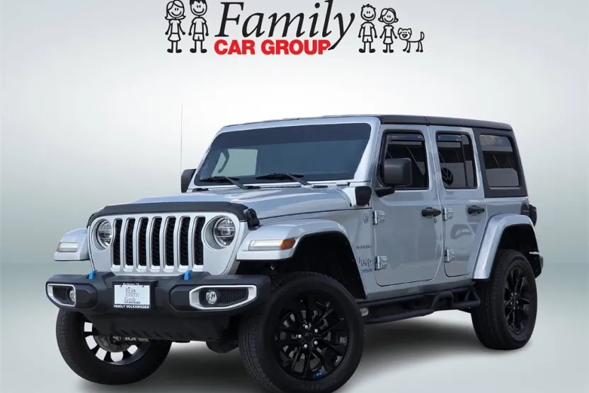 2022 Jeep Wrangler Unlimited Sahara 4xe photo 1