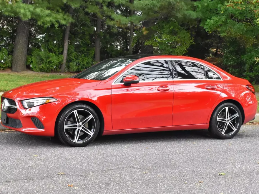 2019 Mercedes Benz A 220 photo 1