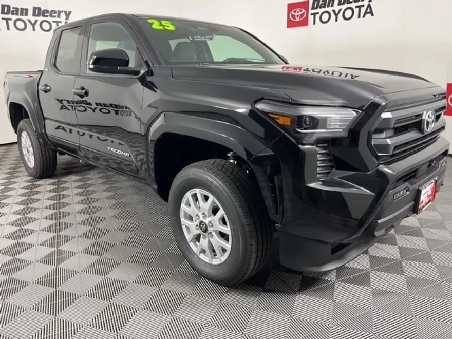2025 Toyota Tacoma SR5 photo 1