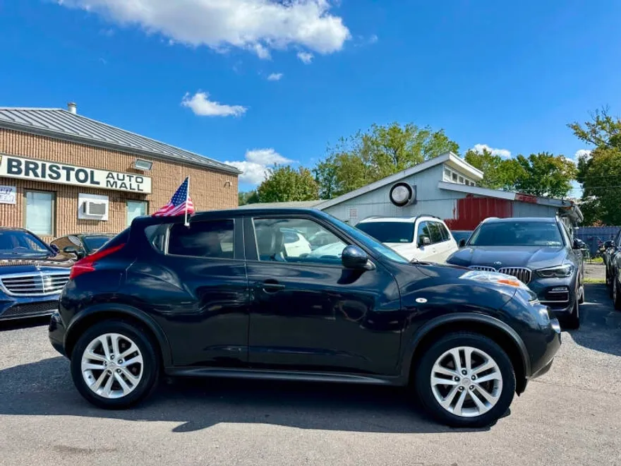 2013 Nissan Juke SL photo 1